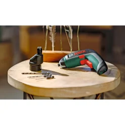 BOSCH IXO 7 3,6V SKRUETRÆKKER AKKU MED BATTERI OG LADER