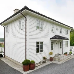 JAMES HARDIE TRÆSTRUKTUR HARDIEPLANK 8 X 180 X 3600 MM HVID