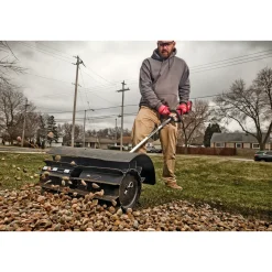 MILWAUKEE M18 FOPH-RBA GUMMIBØRSTEFORSATS AKKU UDEN BATTERI OG LADER