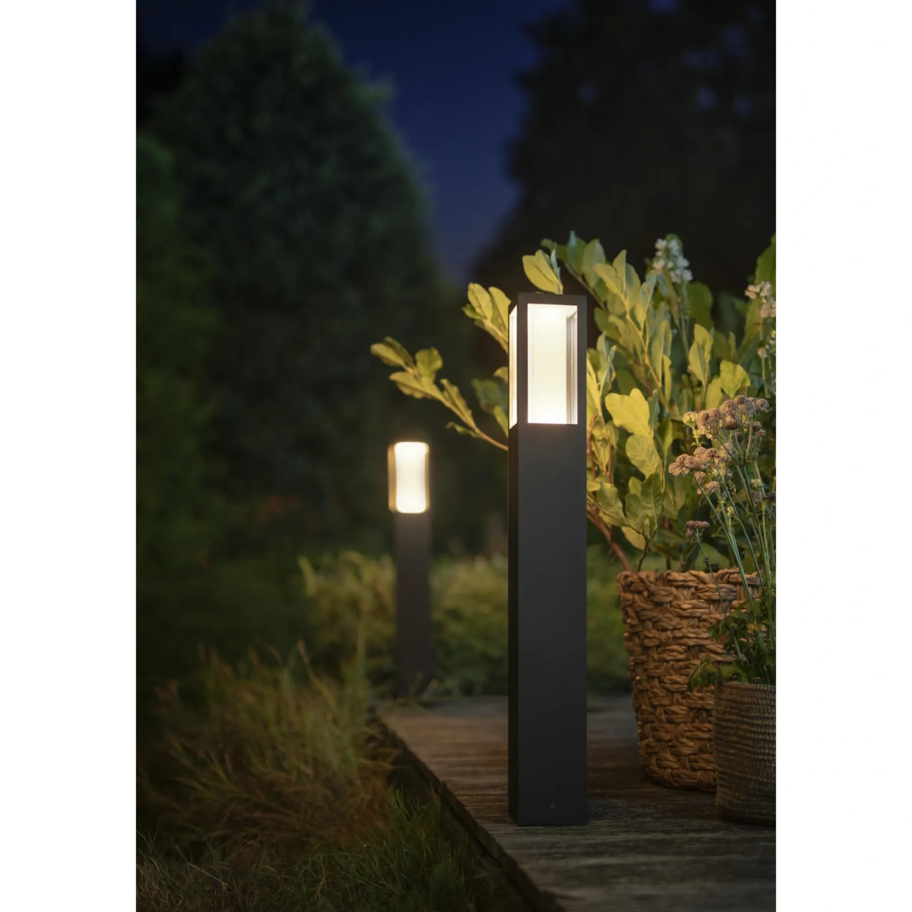 PHILIPS HUE WCA IMPRESS BEDLAMPE SORT 77 CM