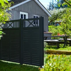 PLUS NOSTALGI HEGN FUNGICIDBEHANDLET & GRUNDMALET 2 GANGE SORT 180 X 180 CM